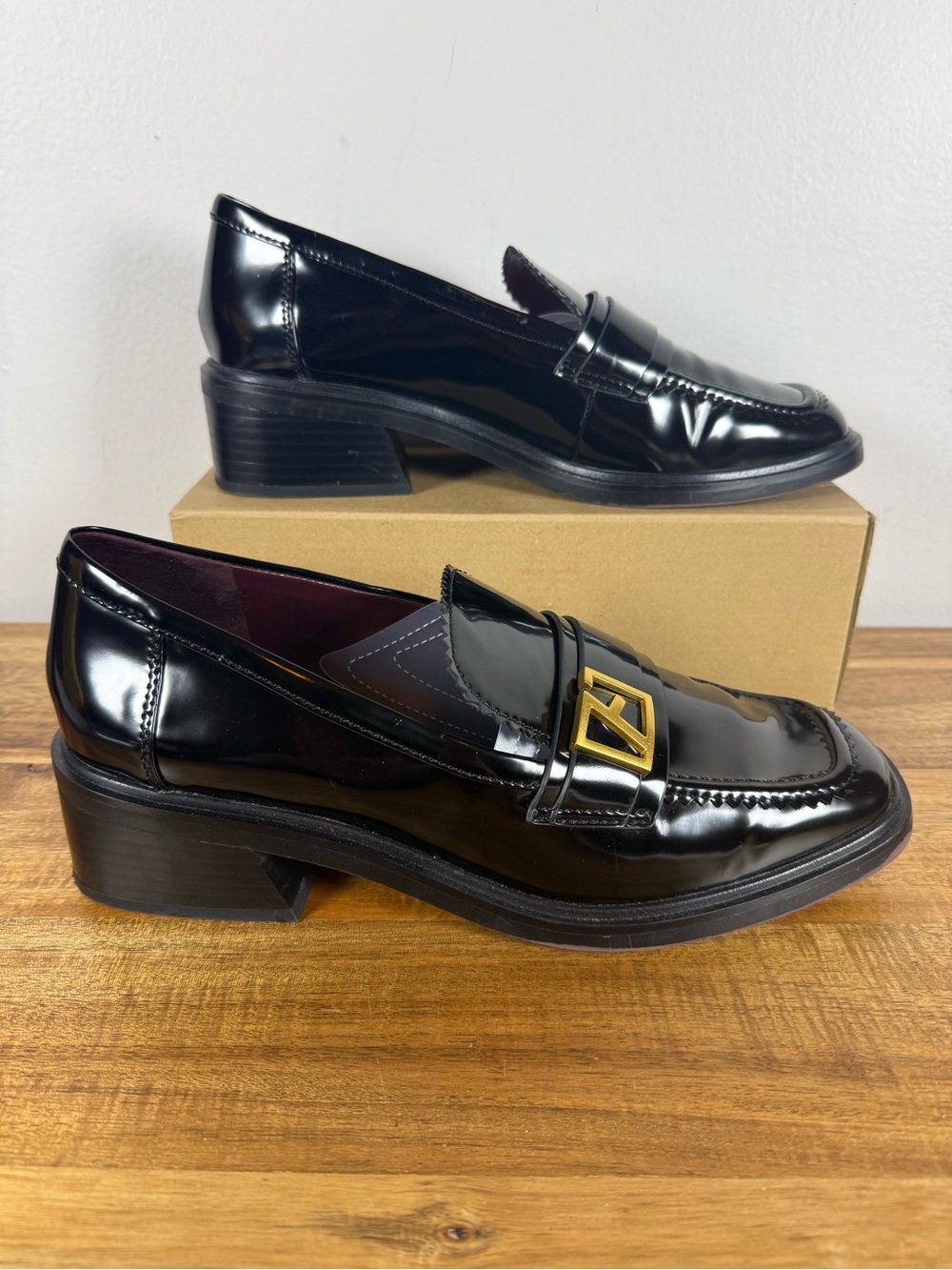 Franco Sarto Gloria Black Patent with Gold Tone Hardware Size 10